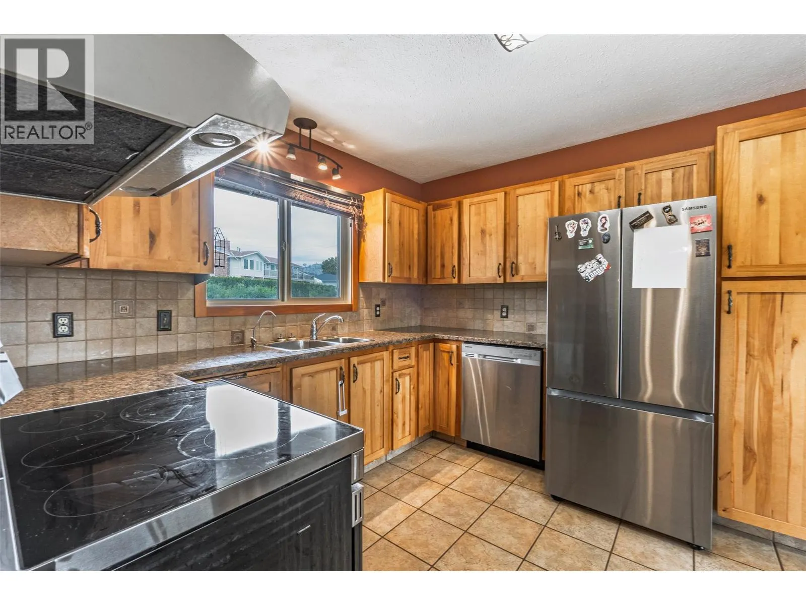 6563 Mountainview Drive