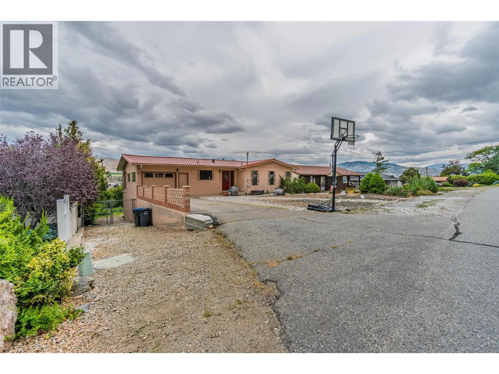 6563 Mountainview Drive