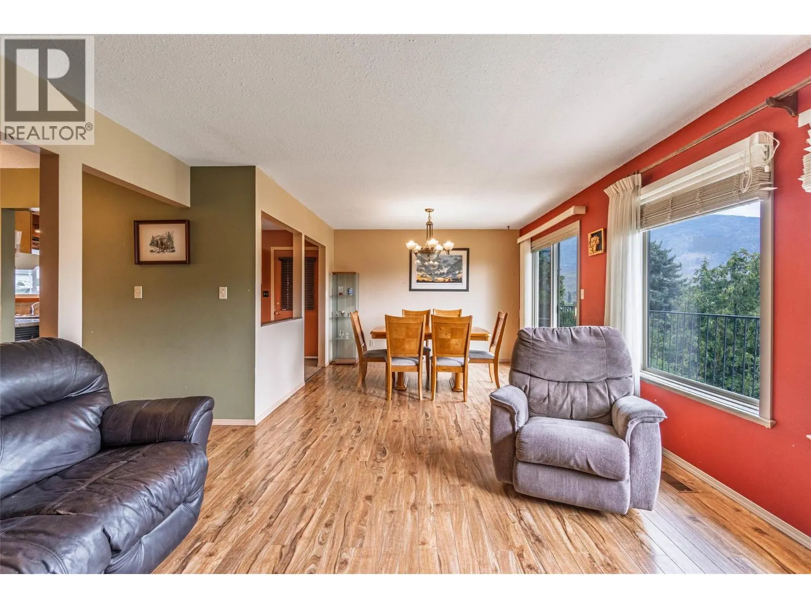 6563 Mountainview Drive