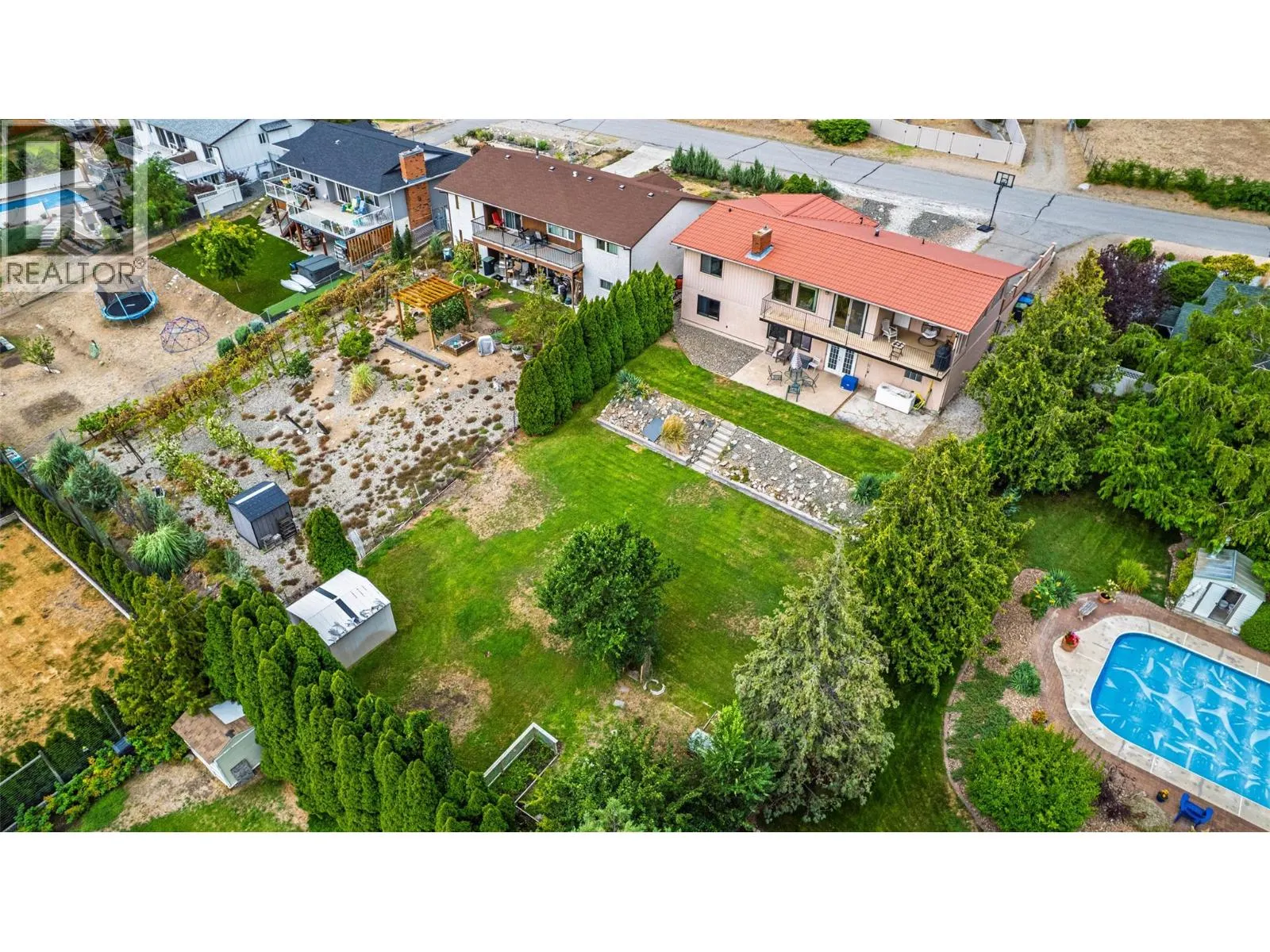6563 Mountainview Drive