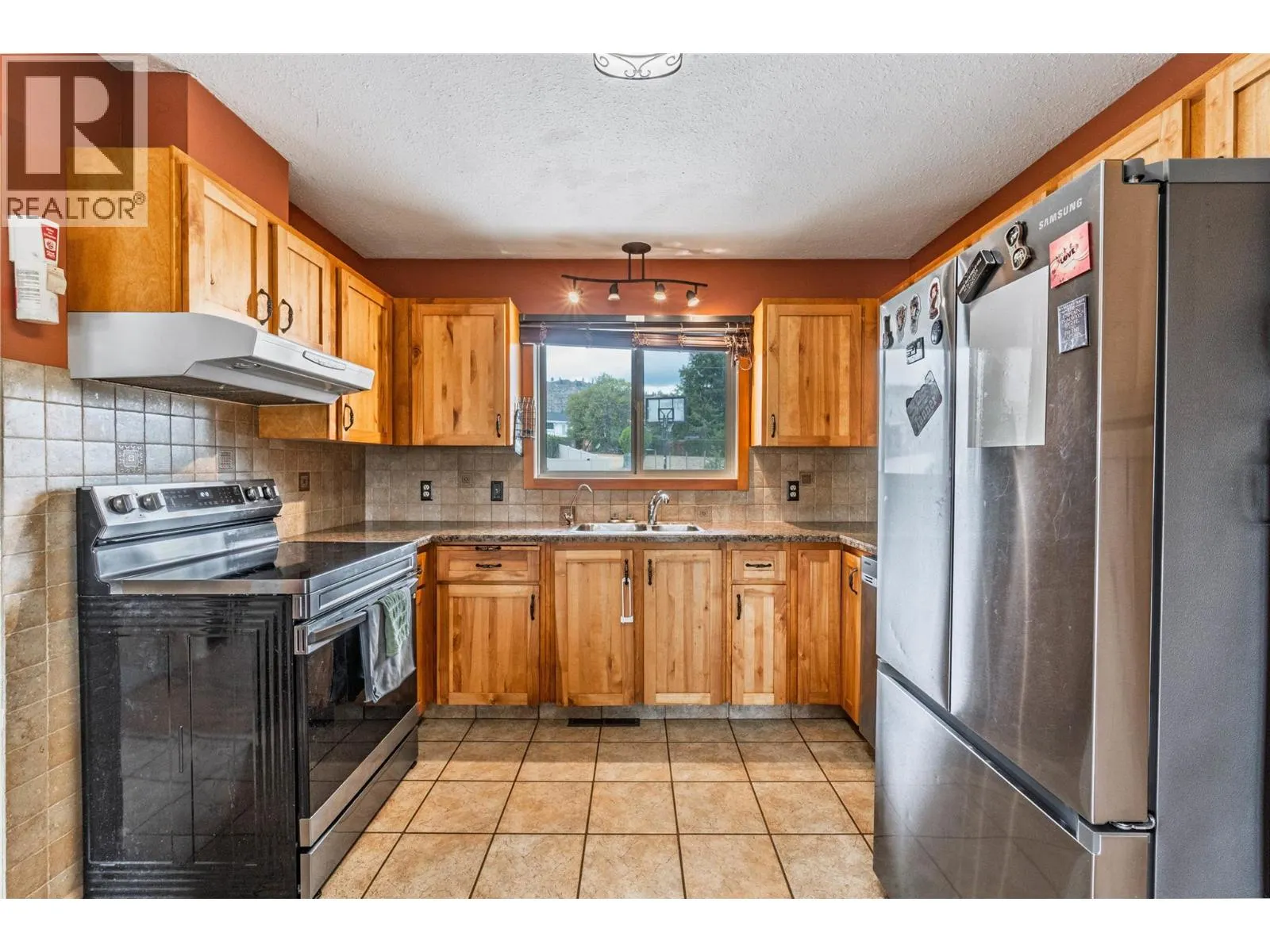 6563 Mountainview Drive