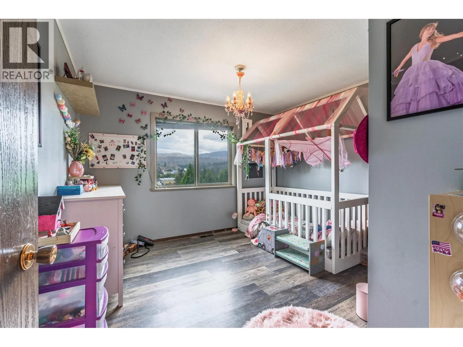 6563 Mountainview Drive