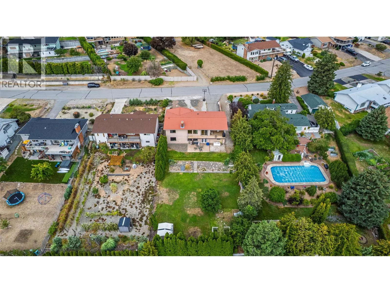 6563 Mountainview Drive