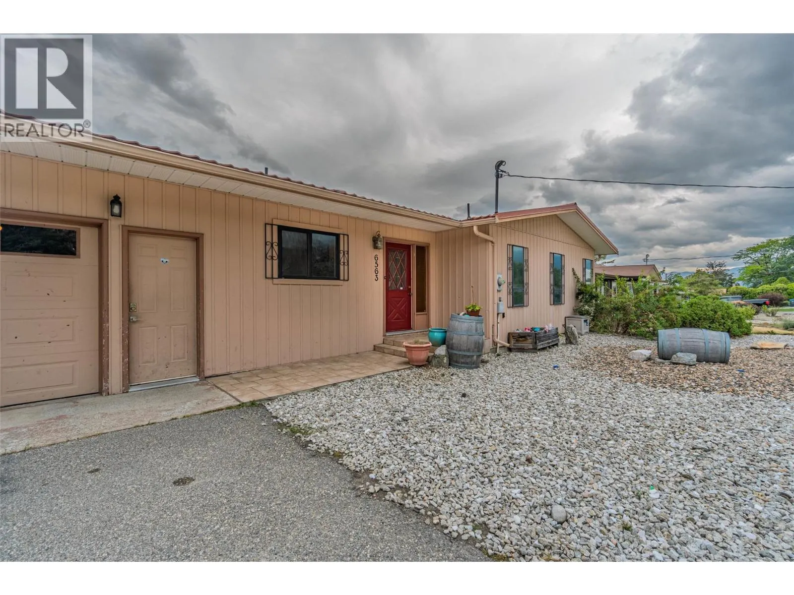 6563 Mountainview Drive
