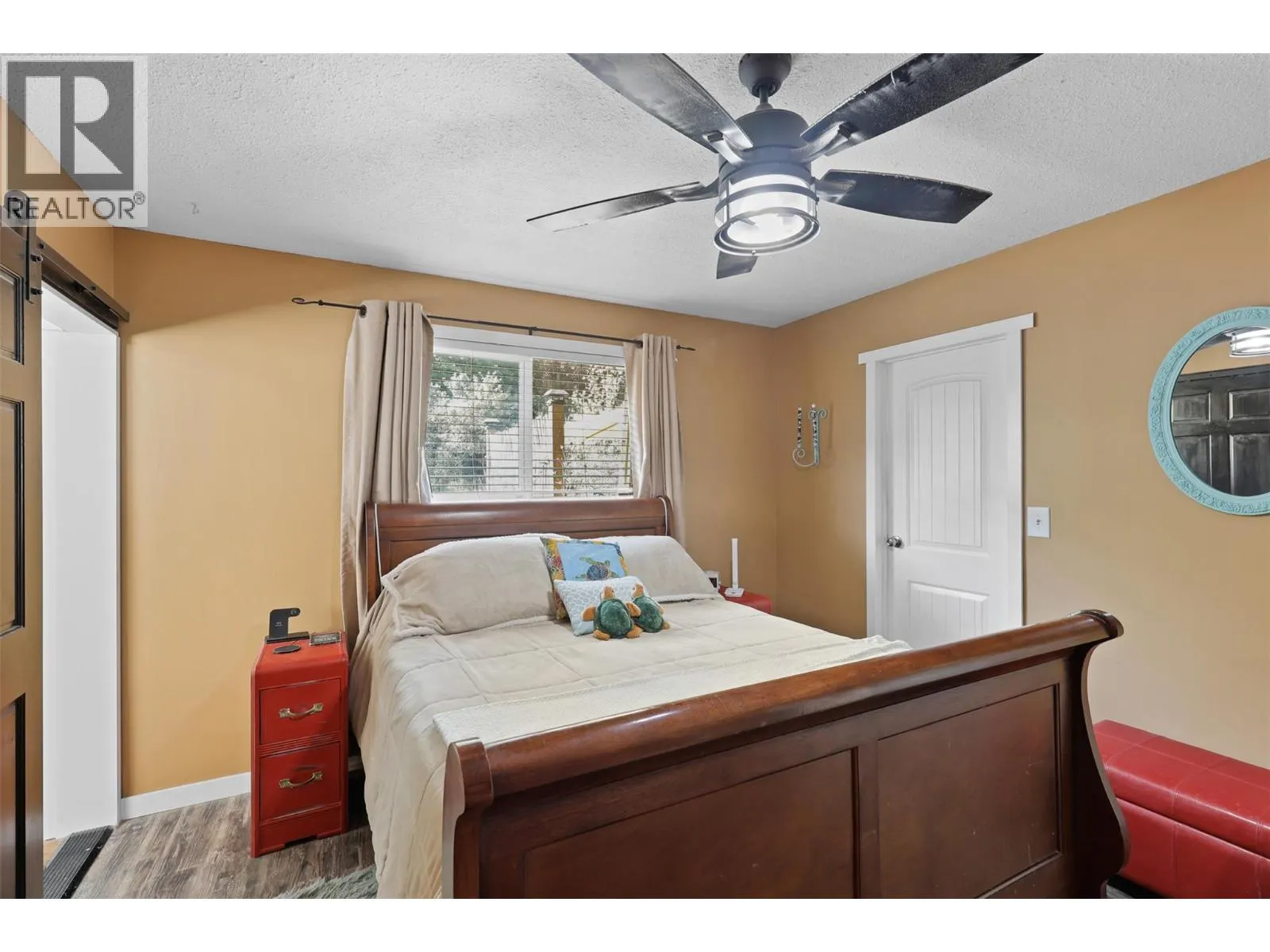 833 FLEMING Drive
