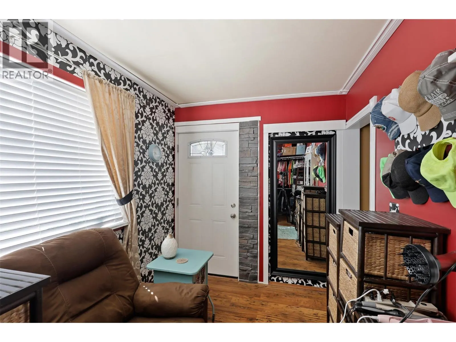 833 FLEMING Drive
