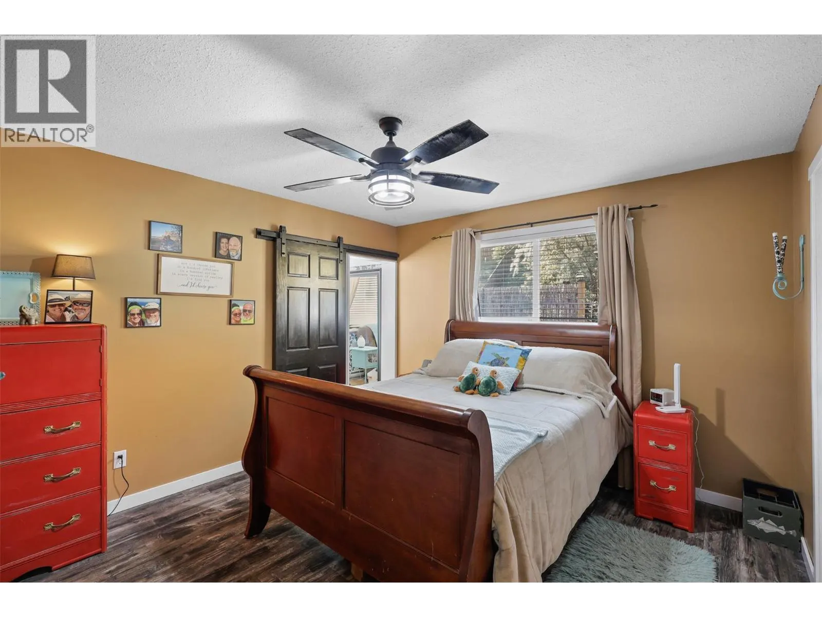 833 FLEMING Drive