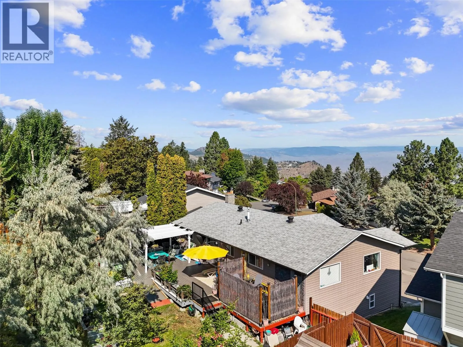 833 FLEMING Drive