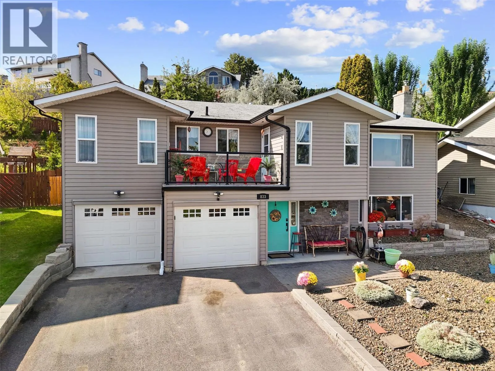 833 FLEMING Drive