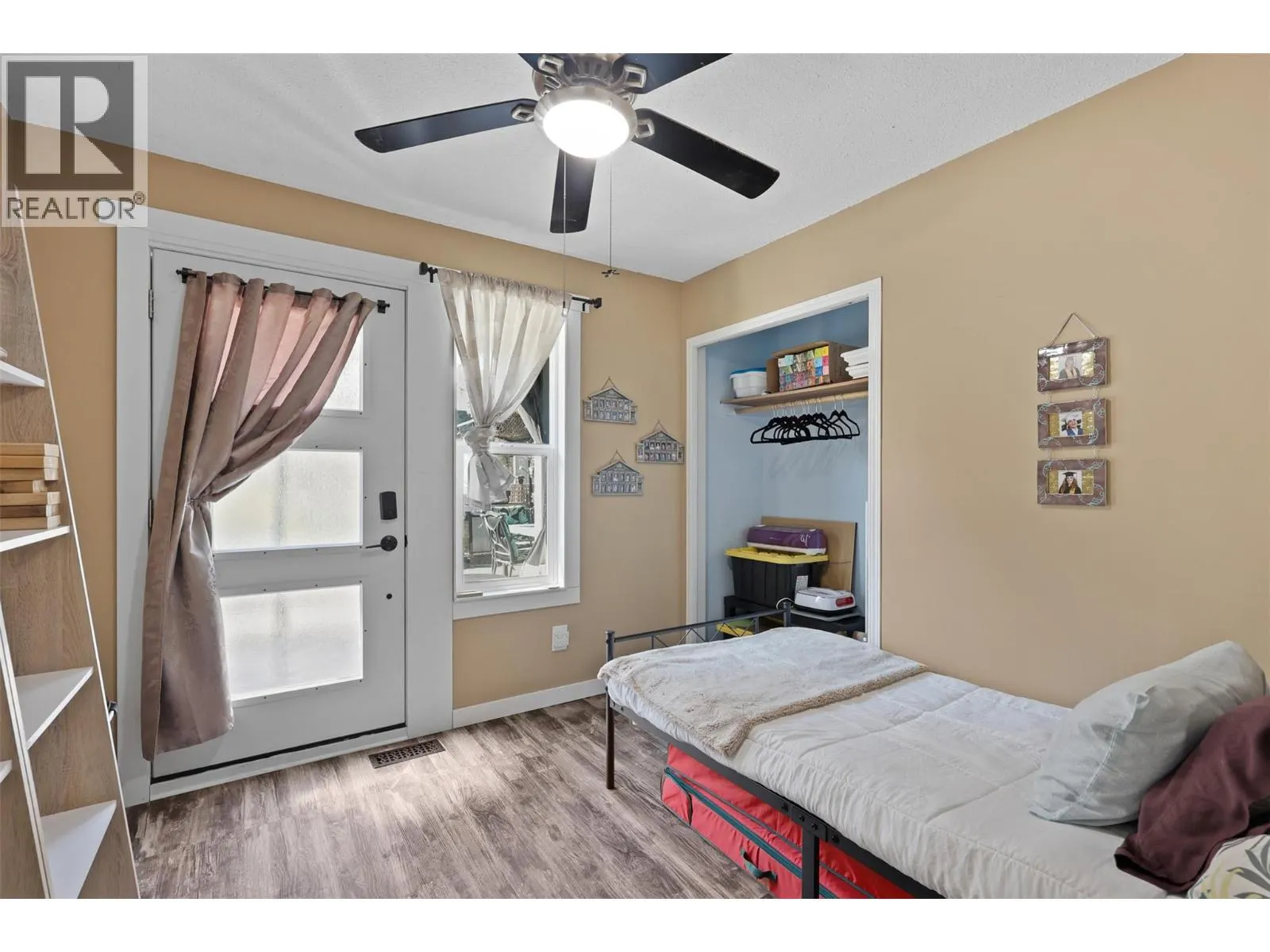 833 FLEMING Drive