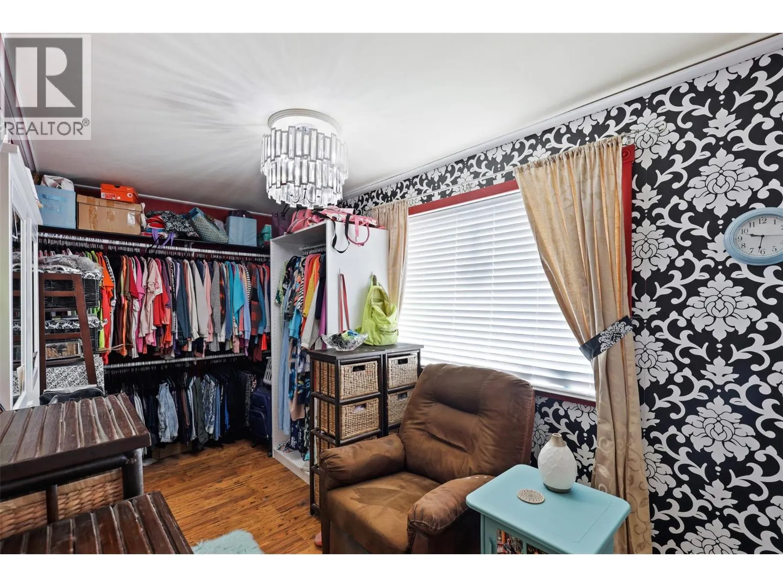 833 FLEMING Drive