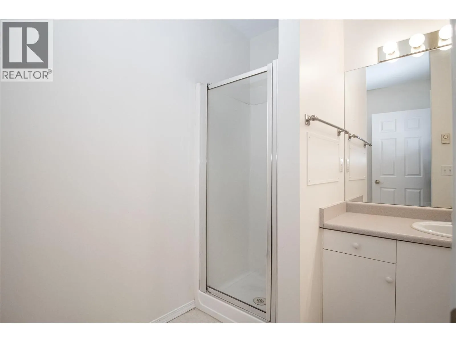 1318 Richter Street Unit# 304