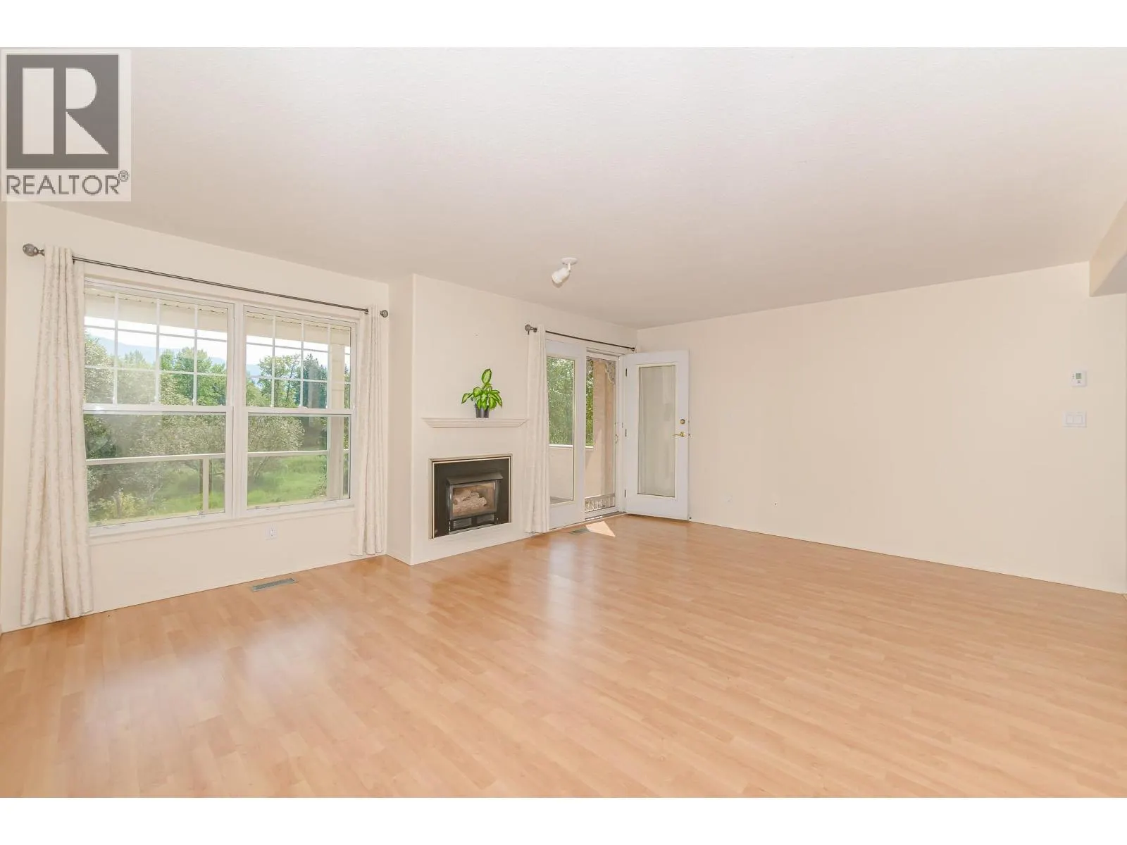 303 Regent Avenue Unit# 21