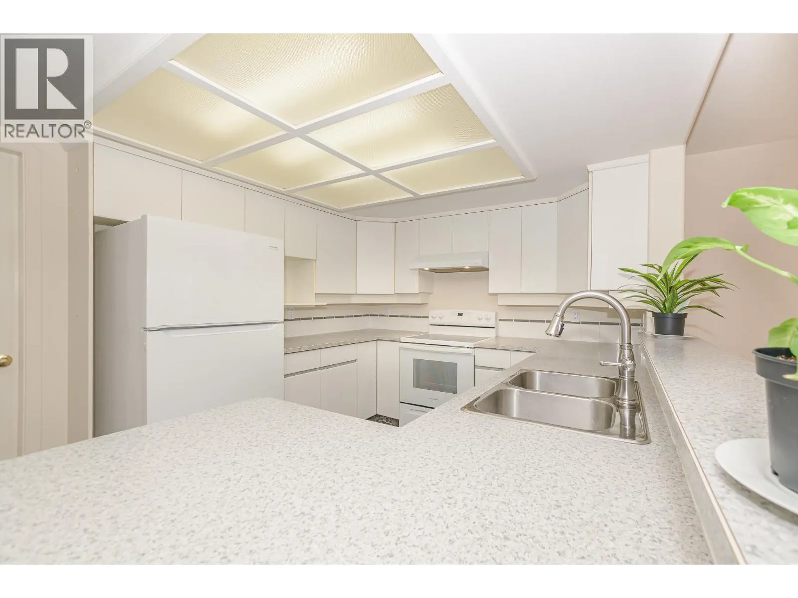 303 Regent Avenue Unit# 21