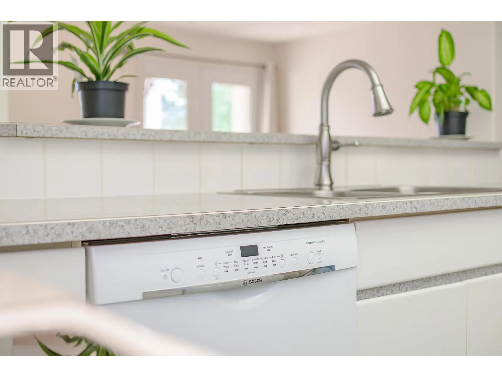 303 Regent Avenue Unit# 21