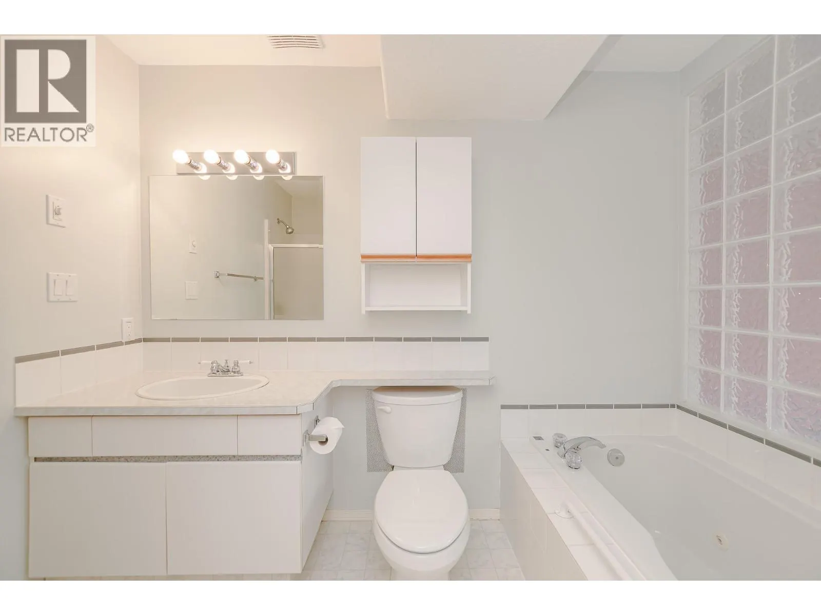 303 Regent Avenue Unit# 21