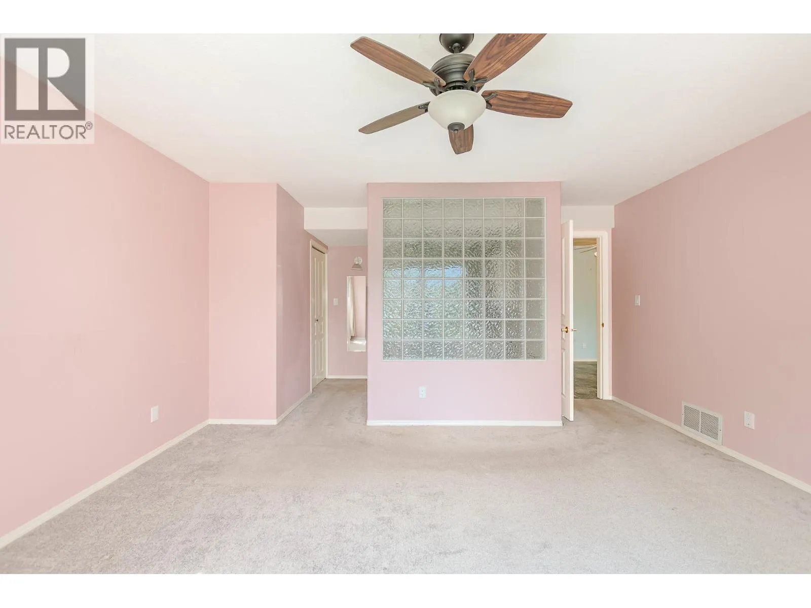 303 Regent Avenue Unit# 21