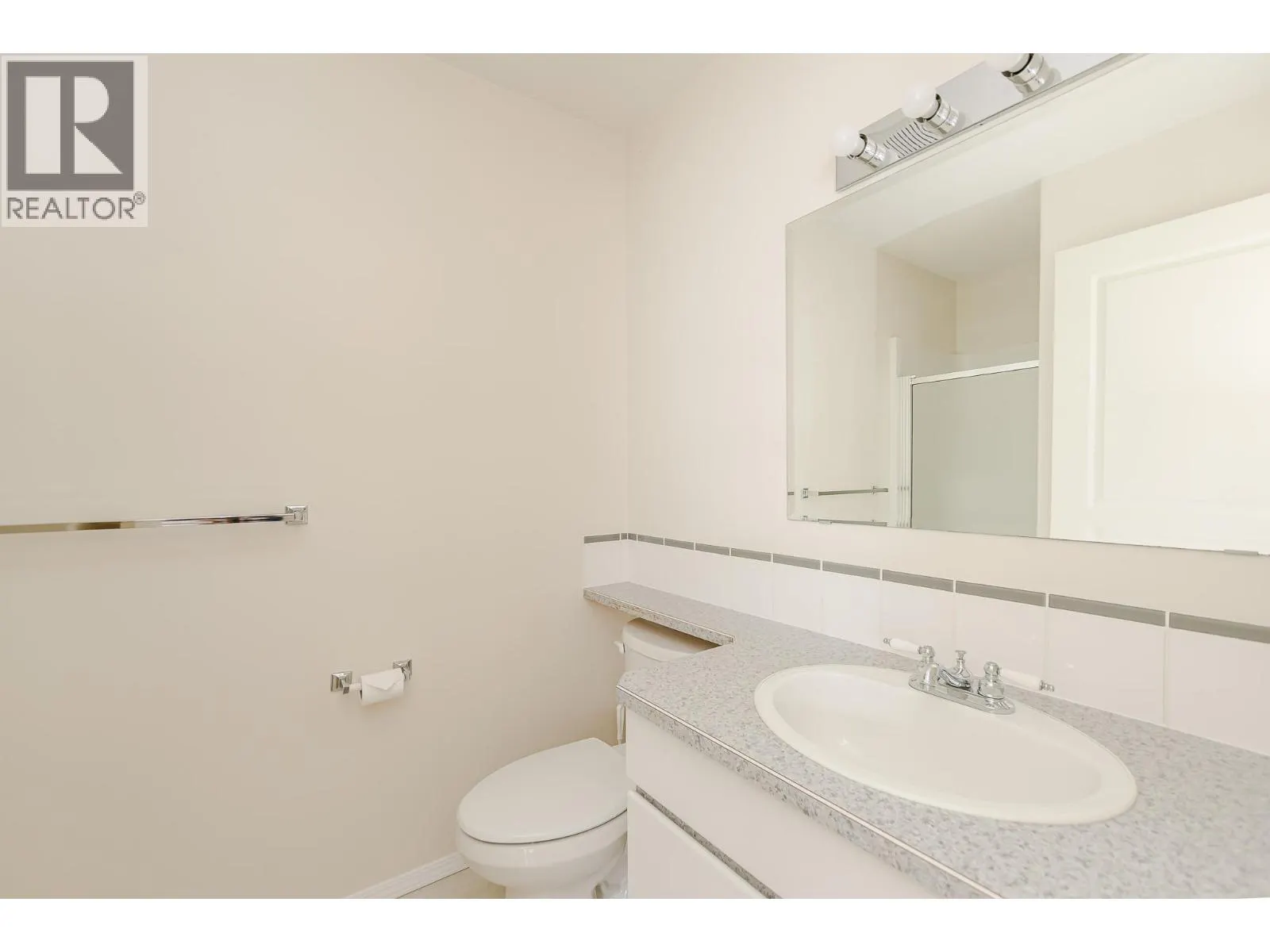 303 Regent Avenue Unit# 21
