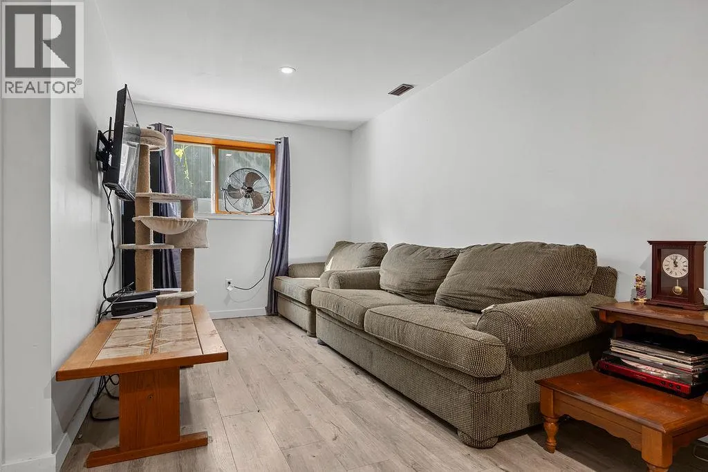 4015 Highland Park Drive