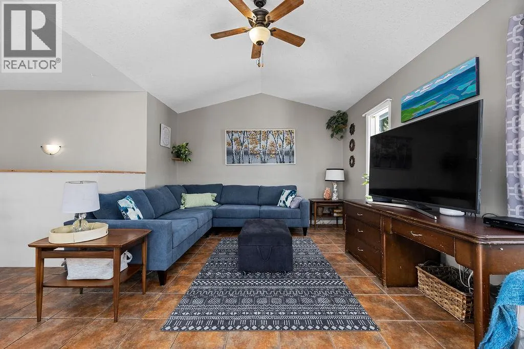 4015 Highland Park Drive