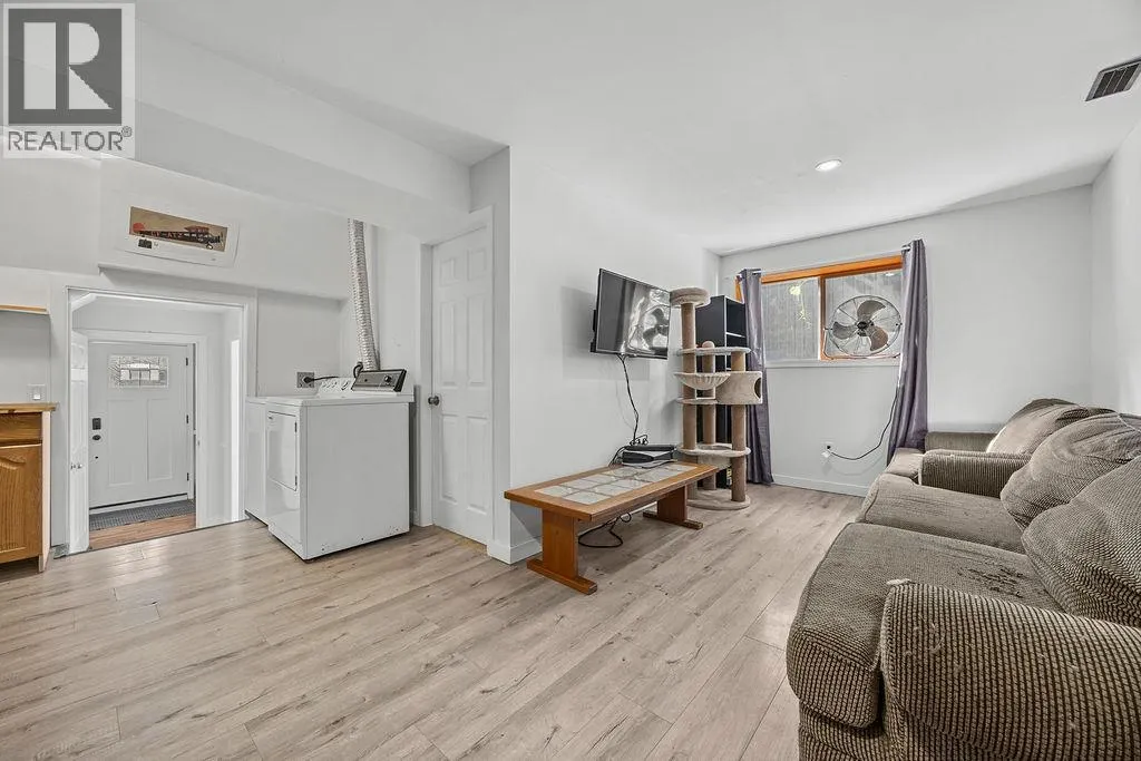4015 Highland Park Drive