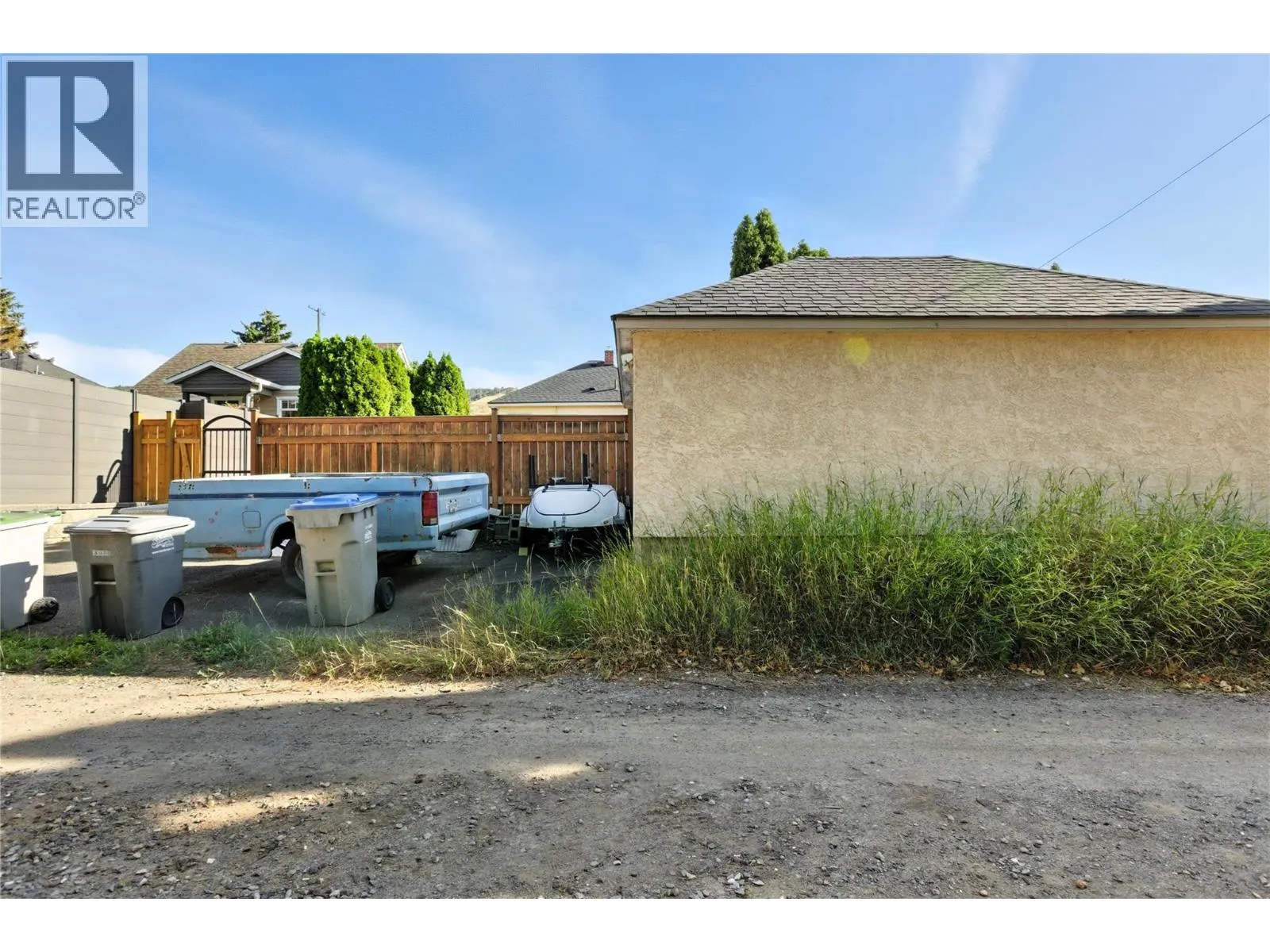 1052 Pleasant Street