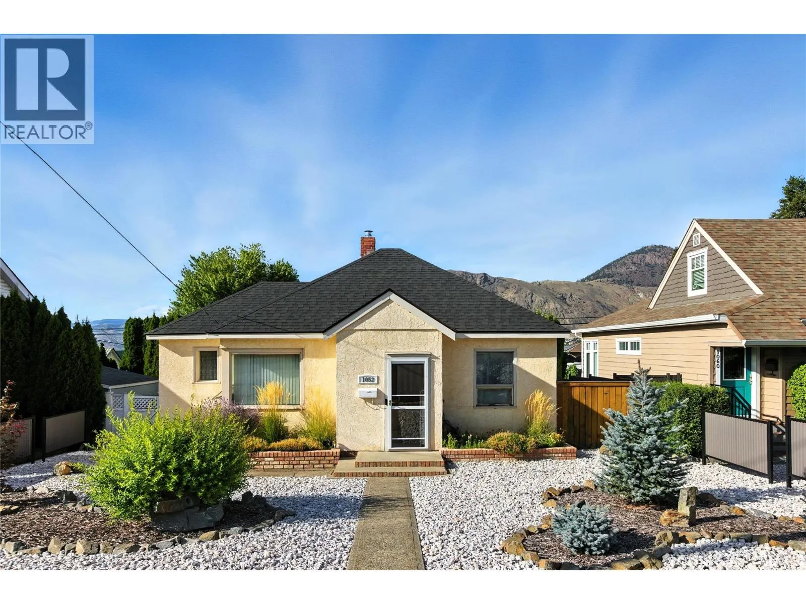 1052 Pleasant Street