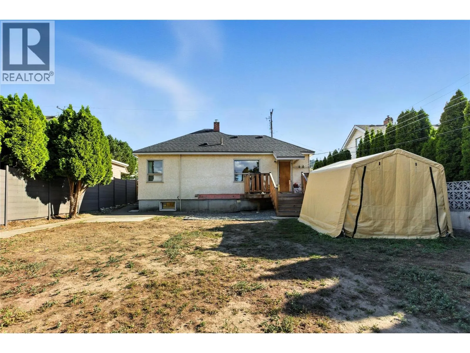 1052 Pleasant Street