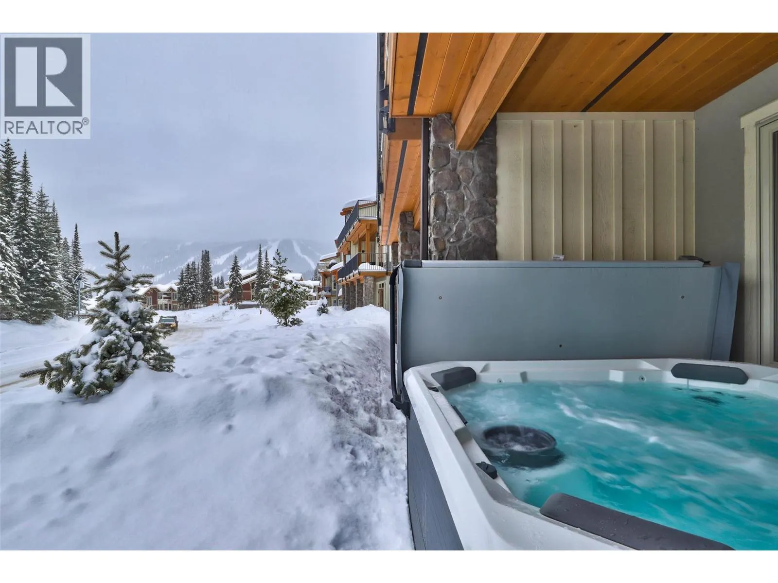 5025 Valley Drive Unit# 26
