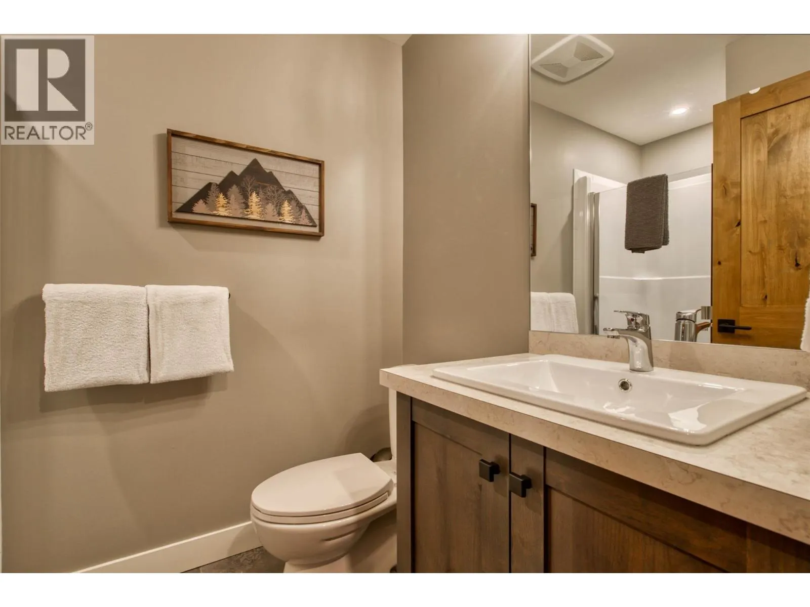 5025 Valley Drive Unit# 26