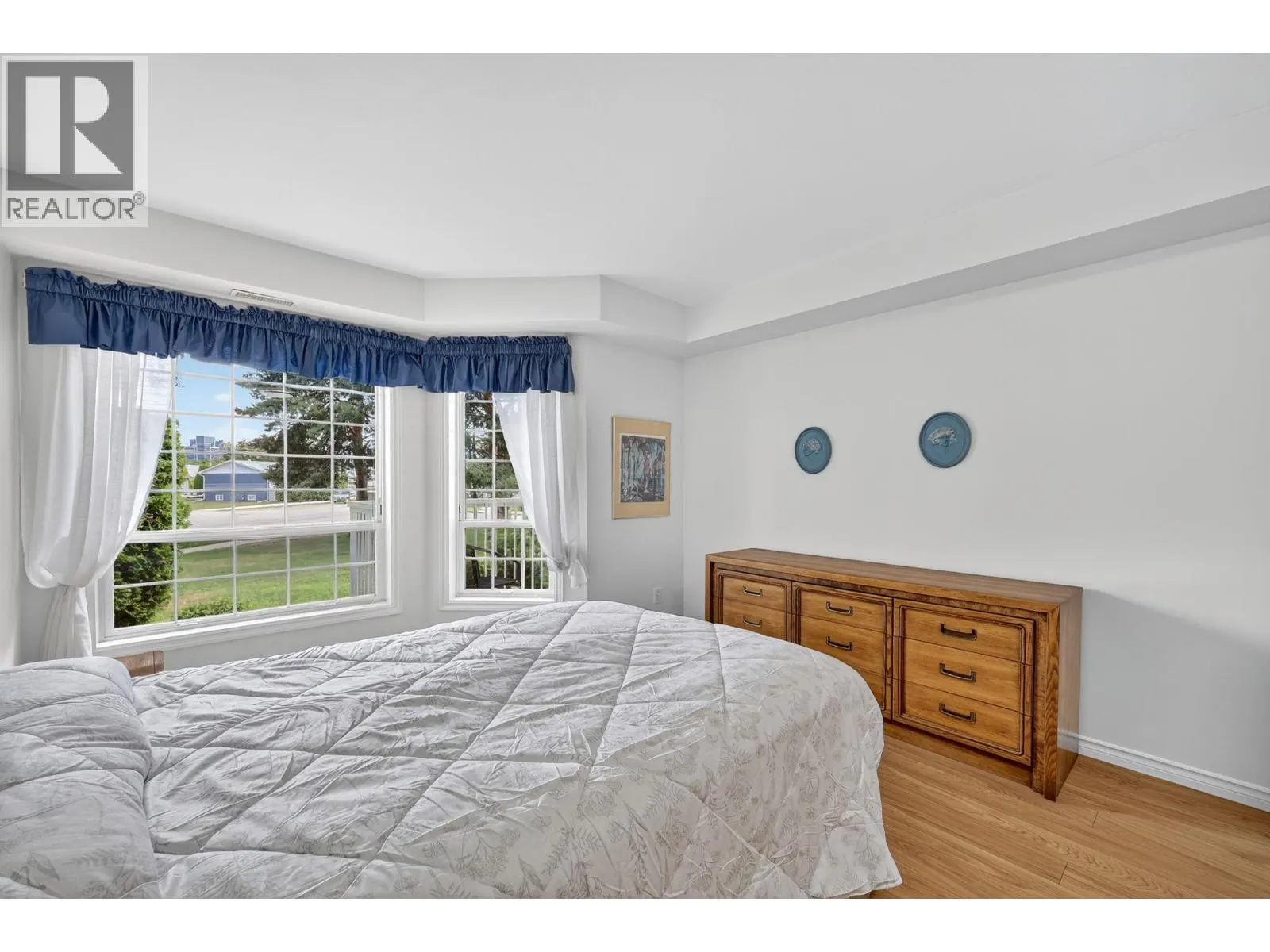 2350 Stillingfleet Road Unit# 102
