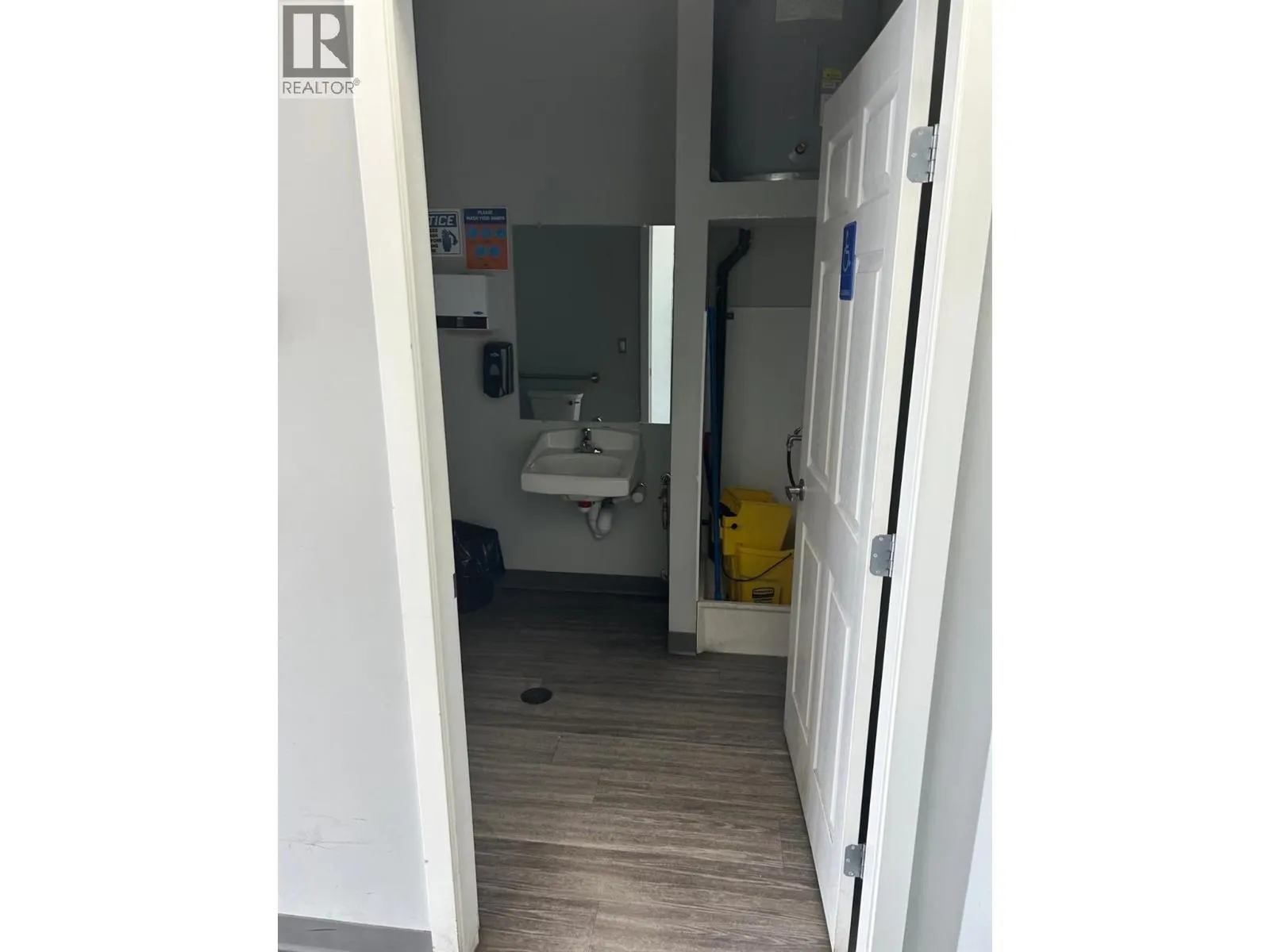 3000 Louie Drive Unit# 110