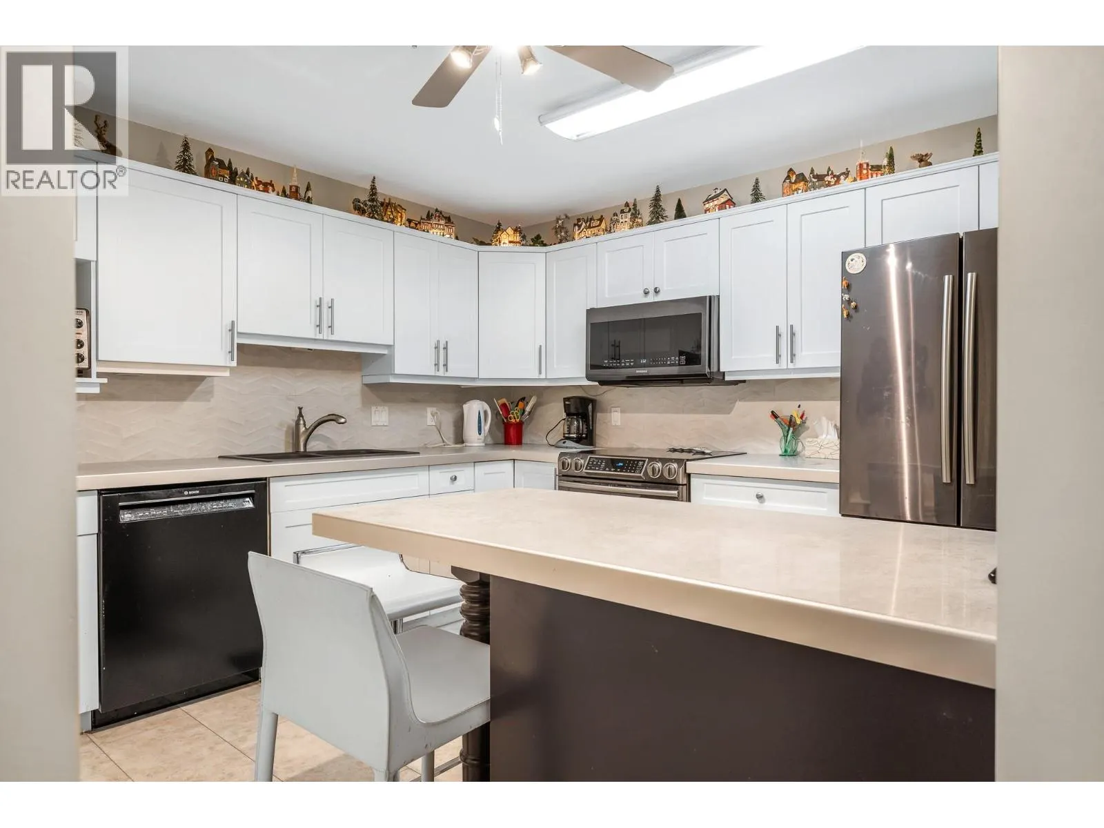 3300 Centennial Drive Unit# 212