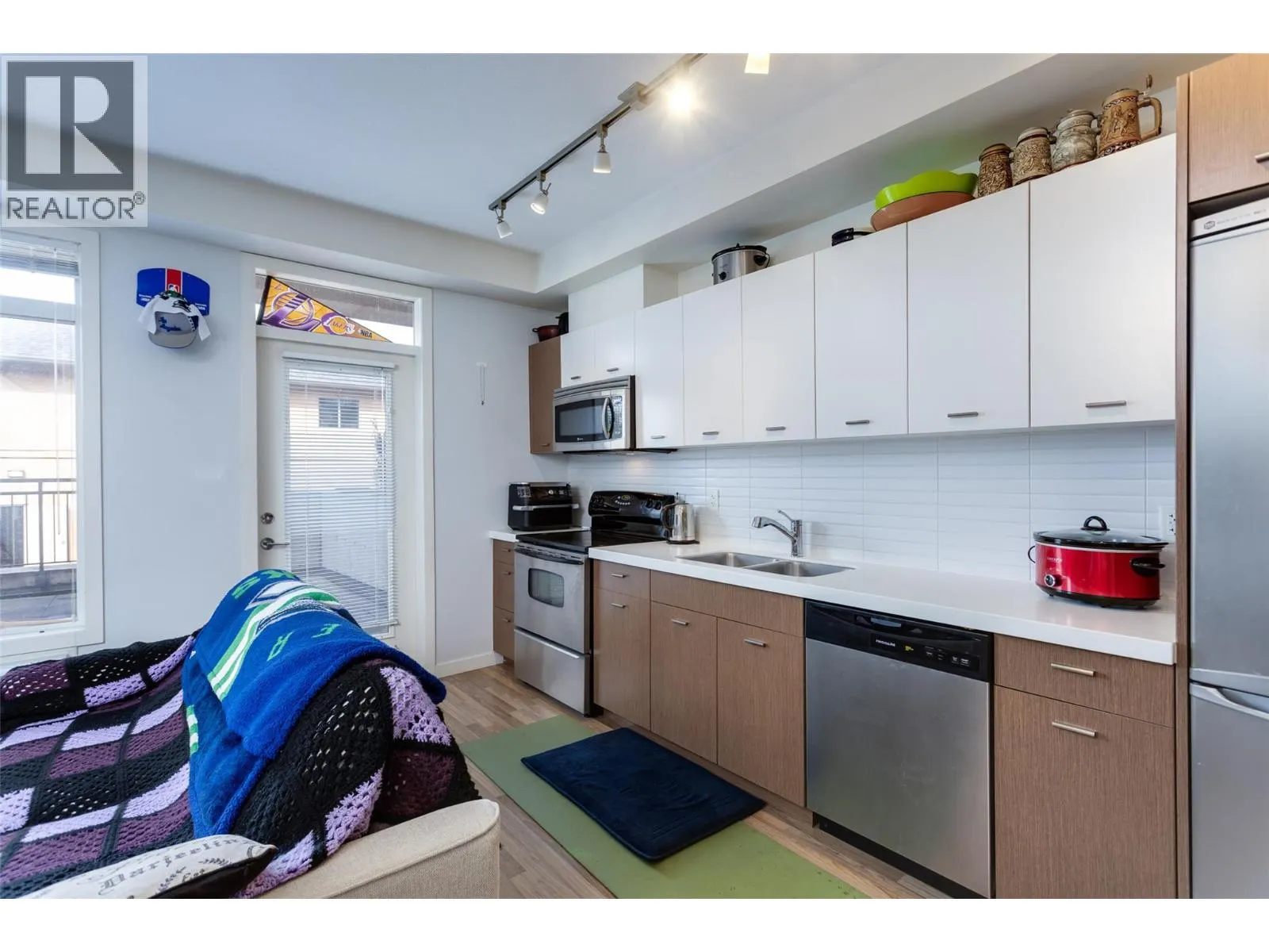1550 Dickson Avenue Unit# 116