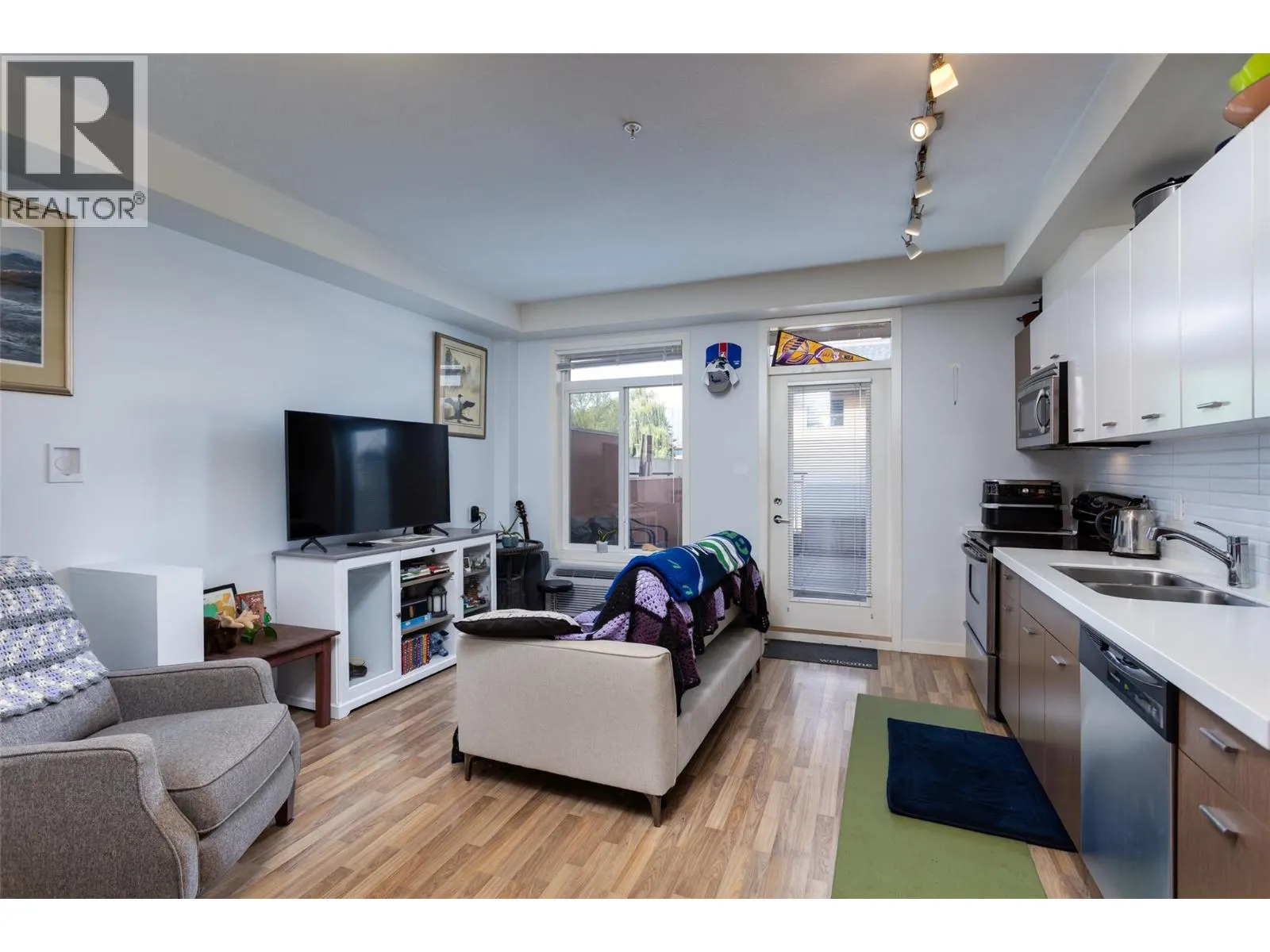 1550 Dickson Avenue Unit# 116