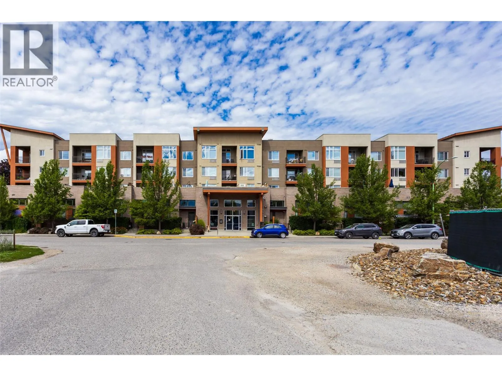1550 Dickson Avenue Unit# 116