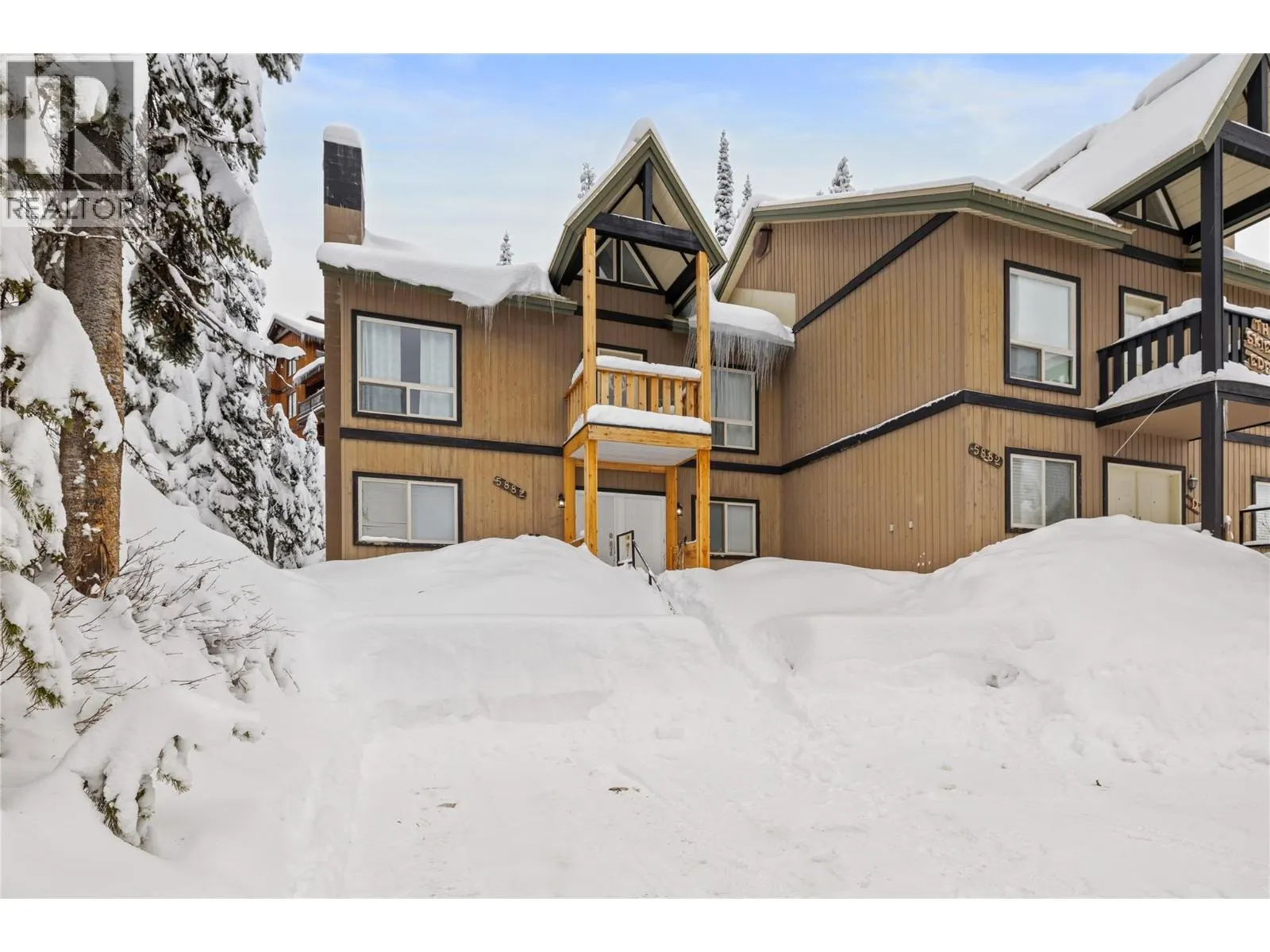 5882 Snow Pines Crescent Unit# A
