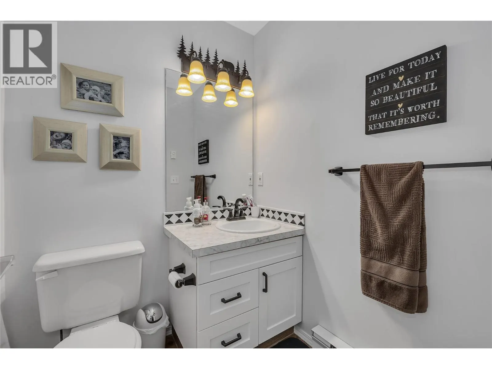 5882 Snow Pines Crescent Unit# A
