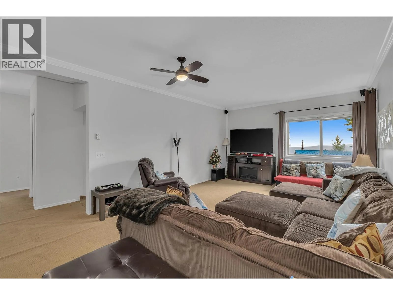 5882 Snow Pines Crescent Unit# A