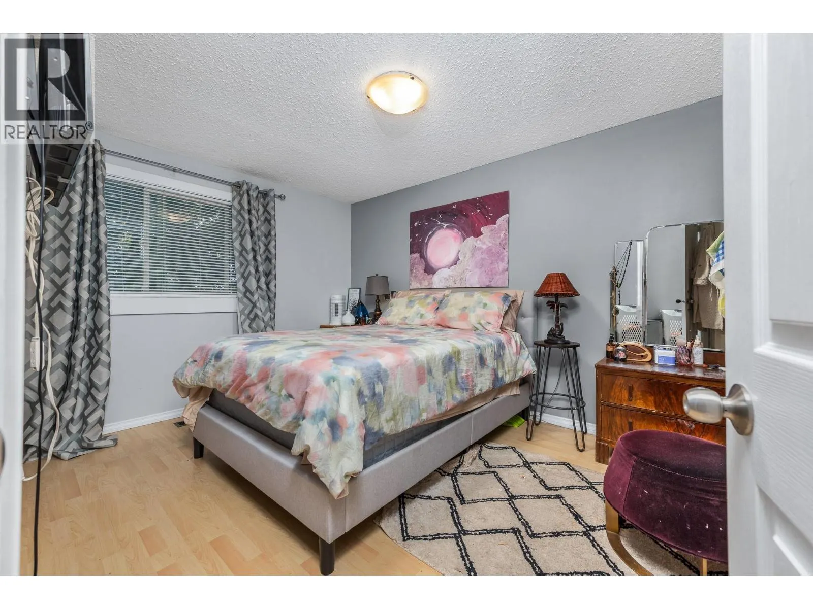 2100 43 Avenue Unit# 205