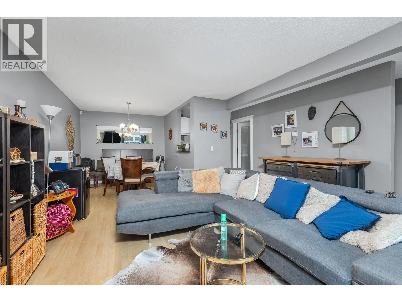 2100 43 Avenue Unit# 205