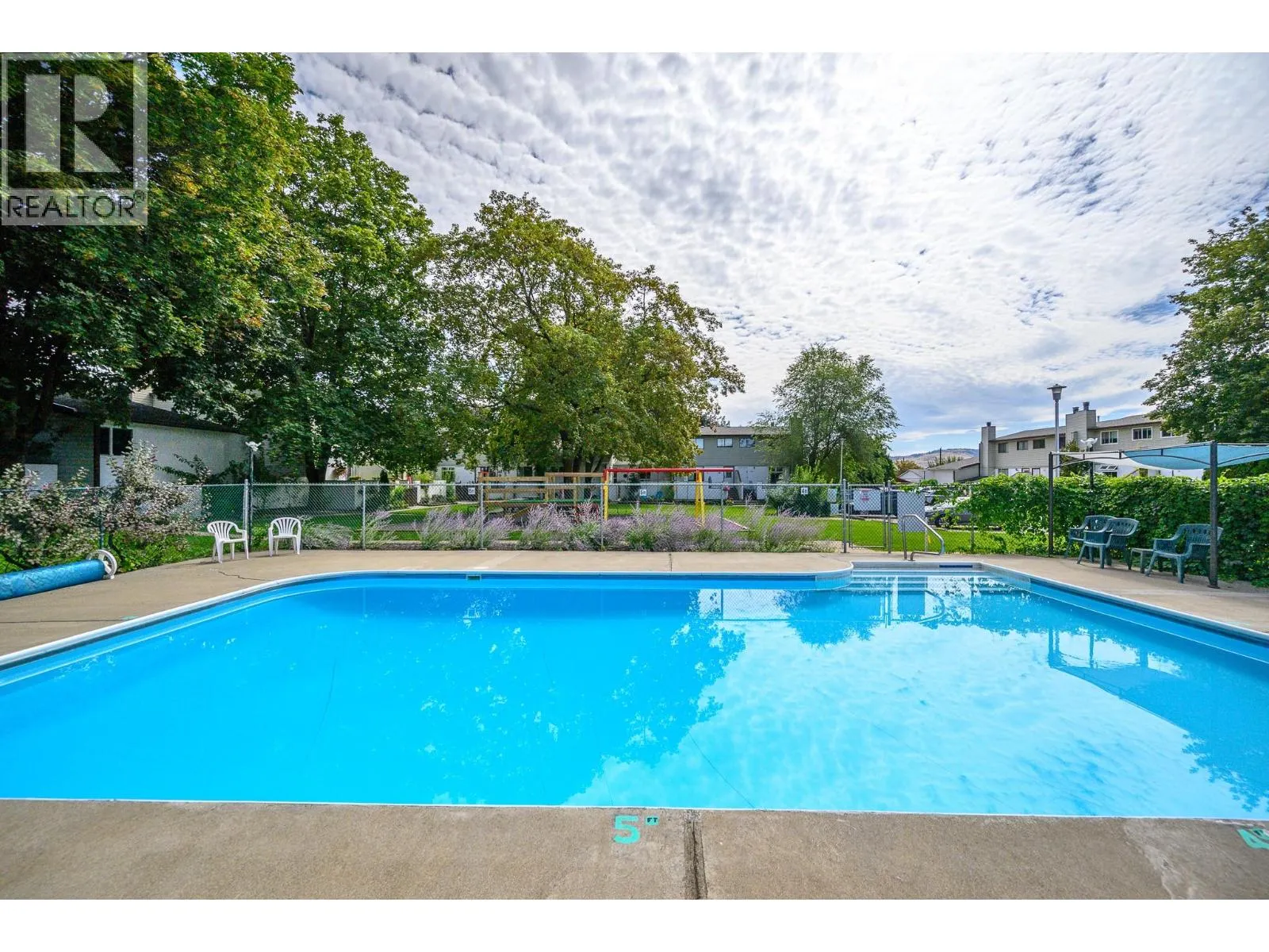2100 43 Avenue Unit# 205
