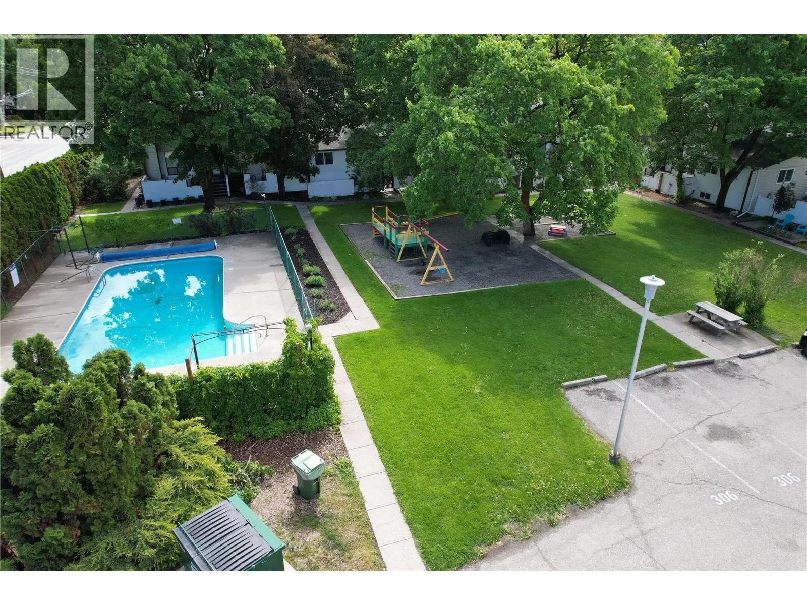 2100 43 Avenue Unit# 205