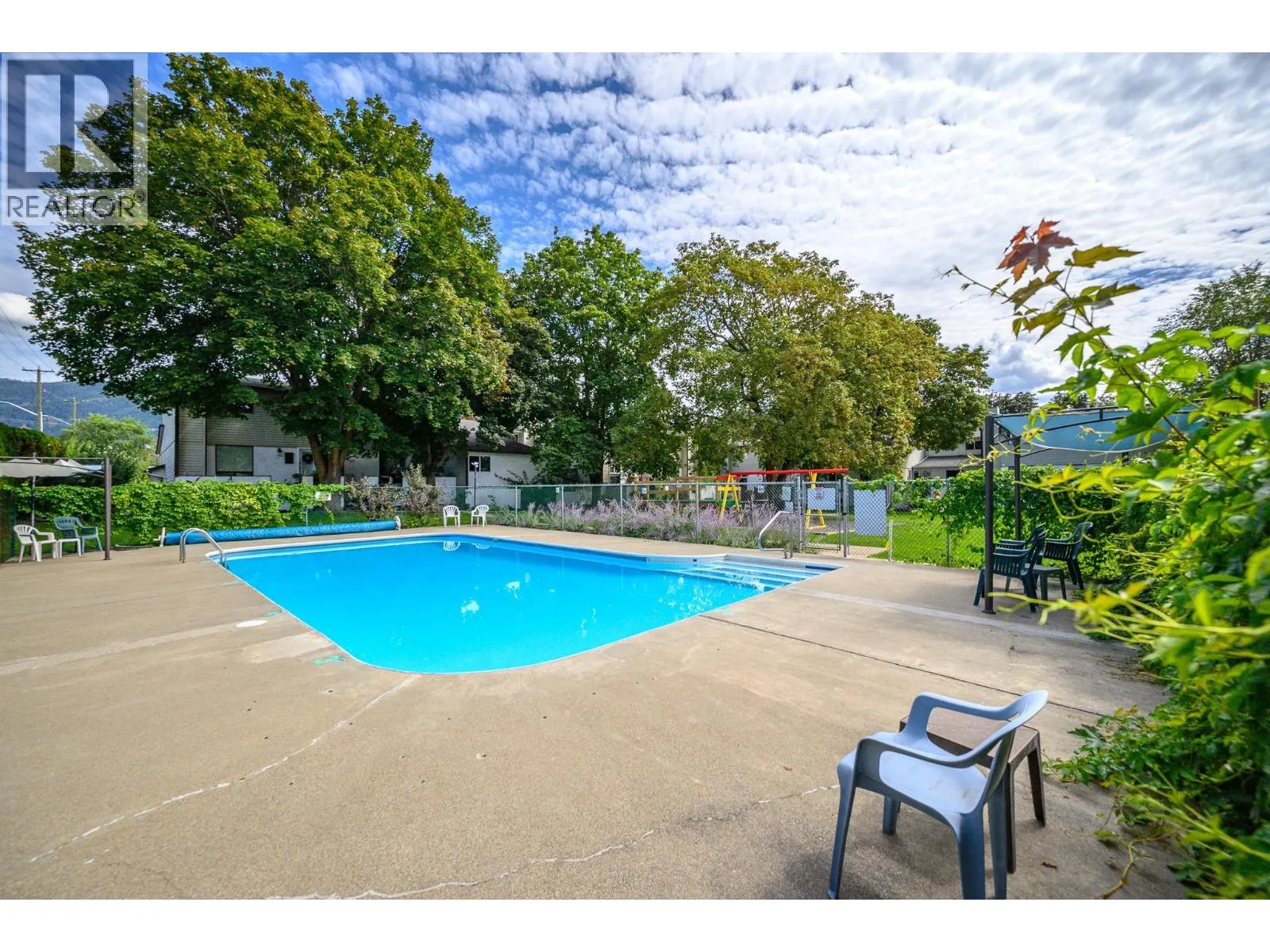2100 43 Avenue Unit# 205