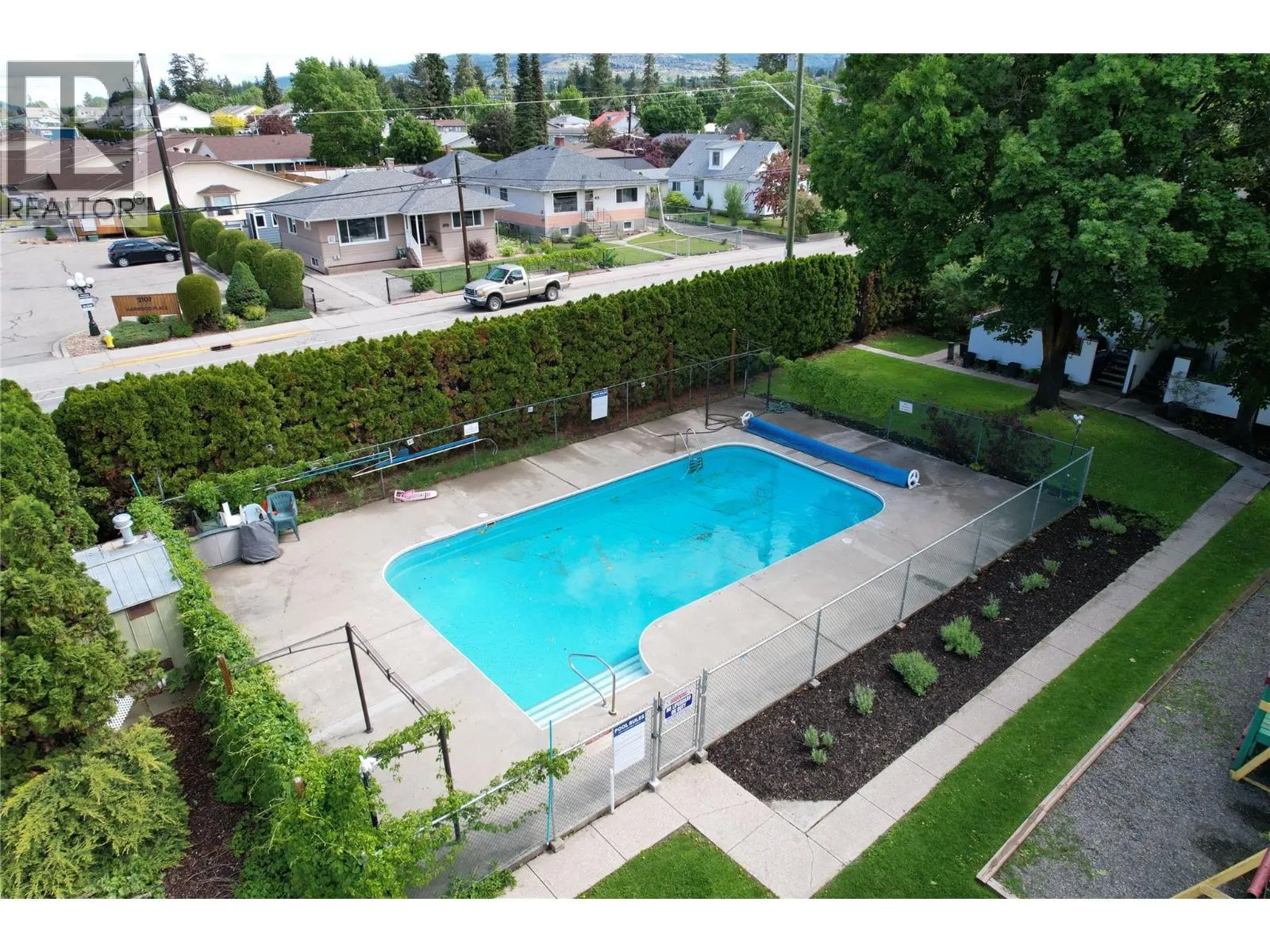 2100 43 Avenue Unit# 205