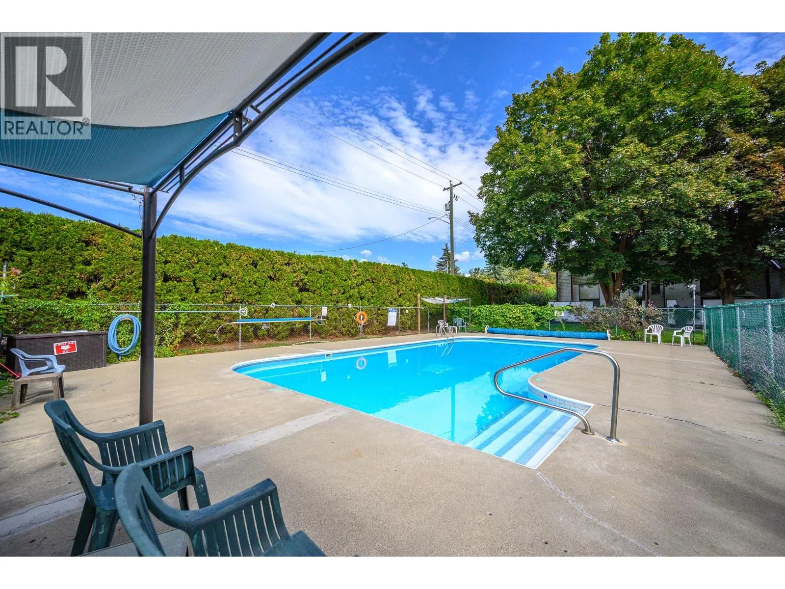 2100 43 Avenue Unit# 205
