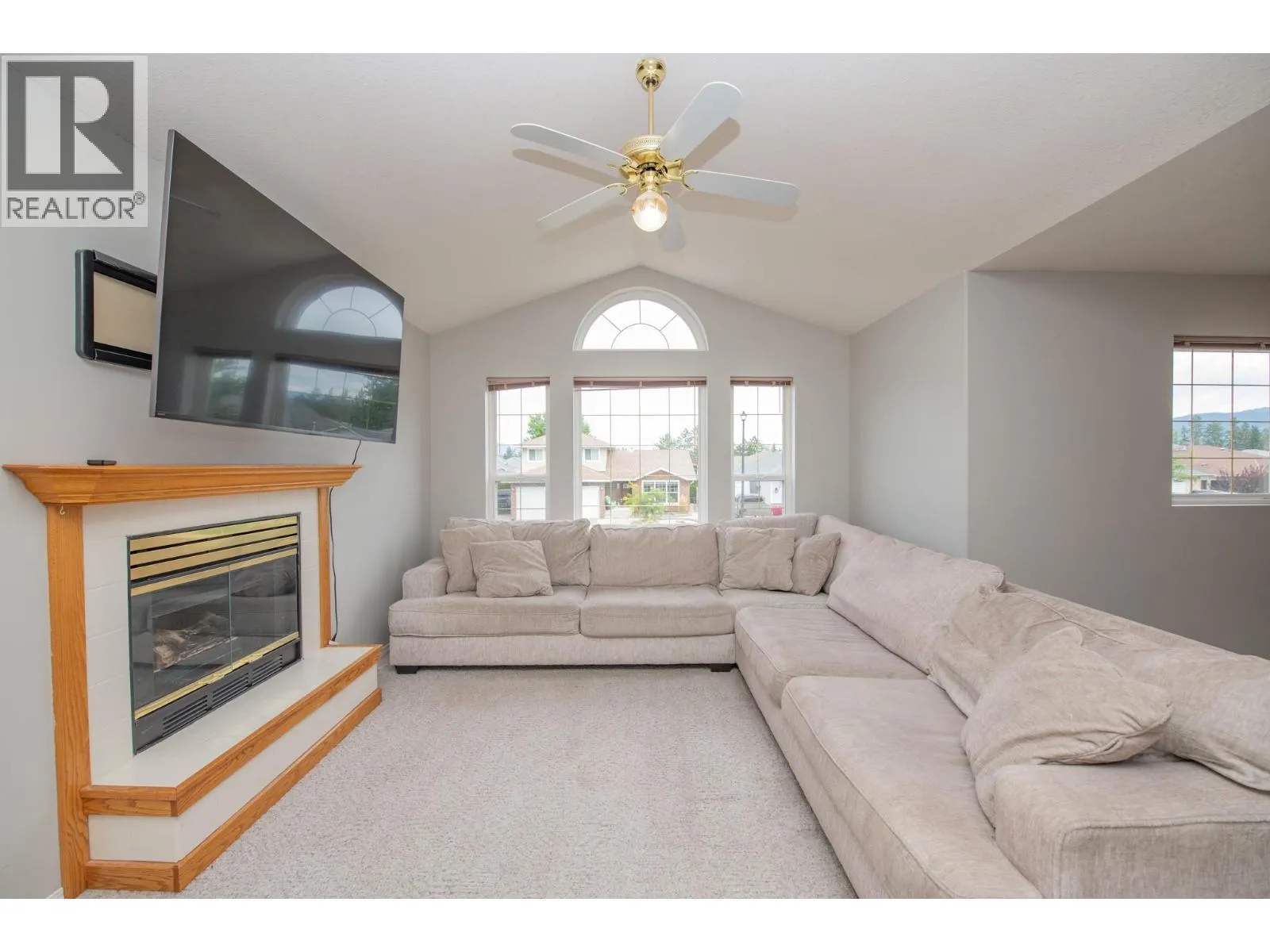 2401 Bradley Drive