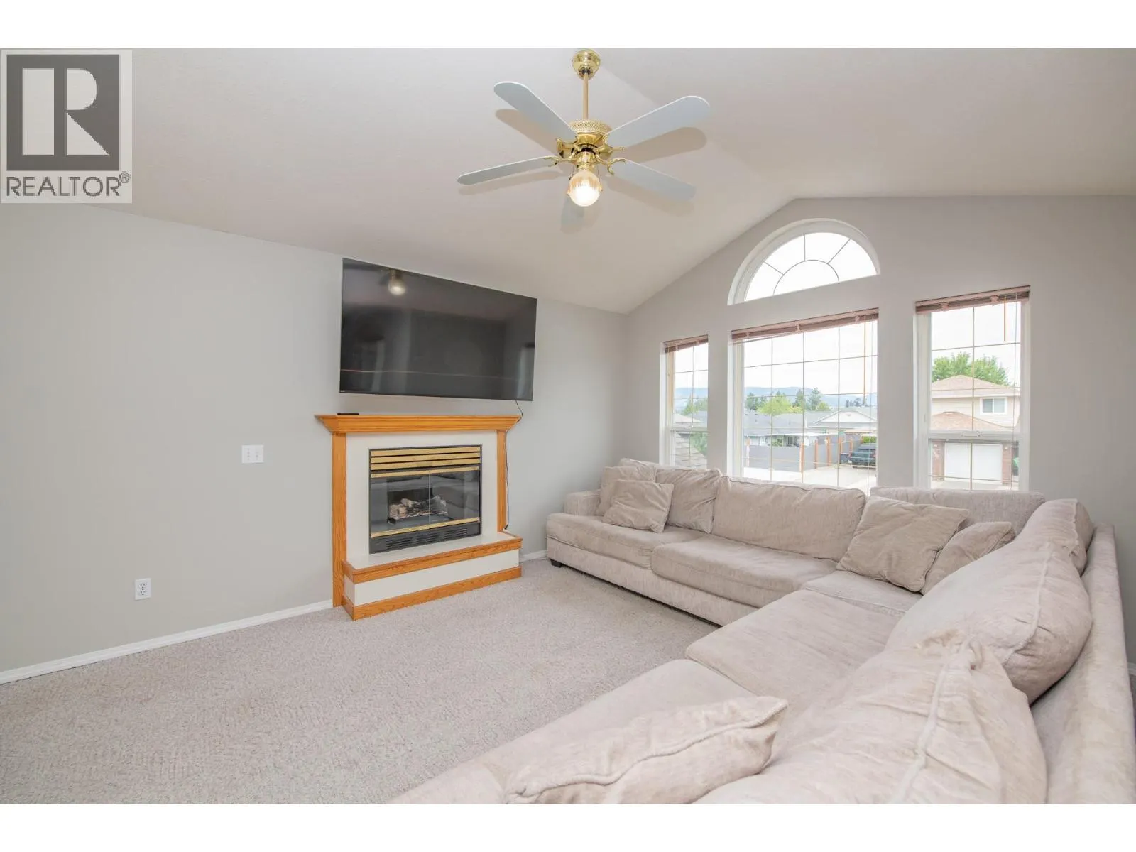 2401 Bradley Drive