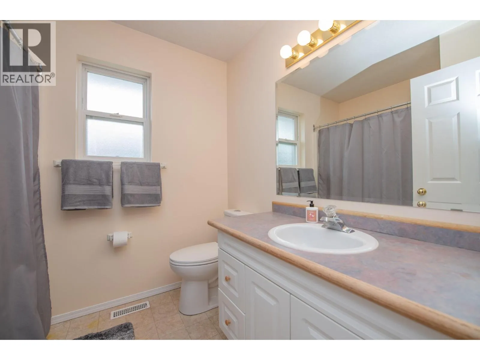 2401 Bradley Drive