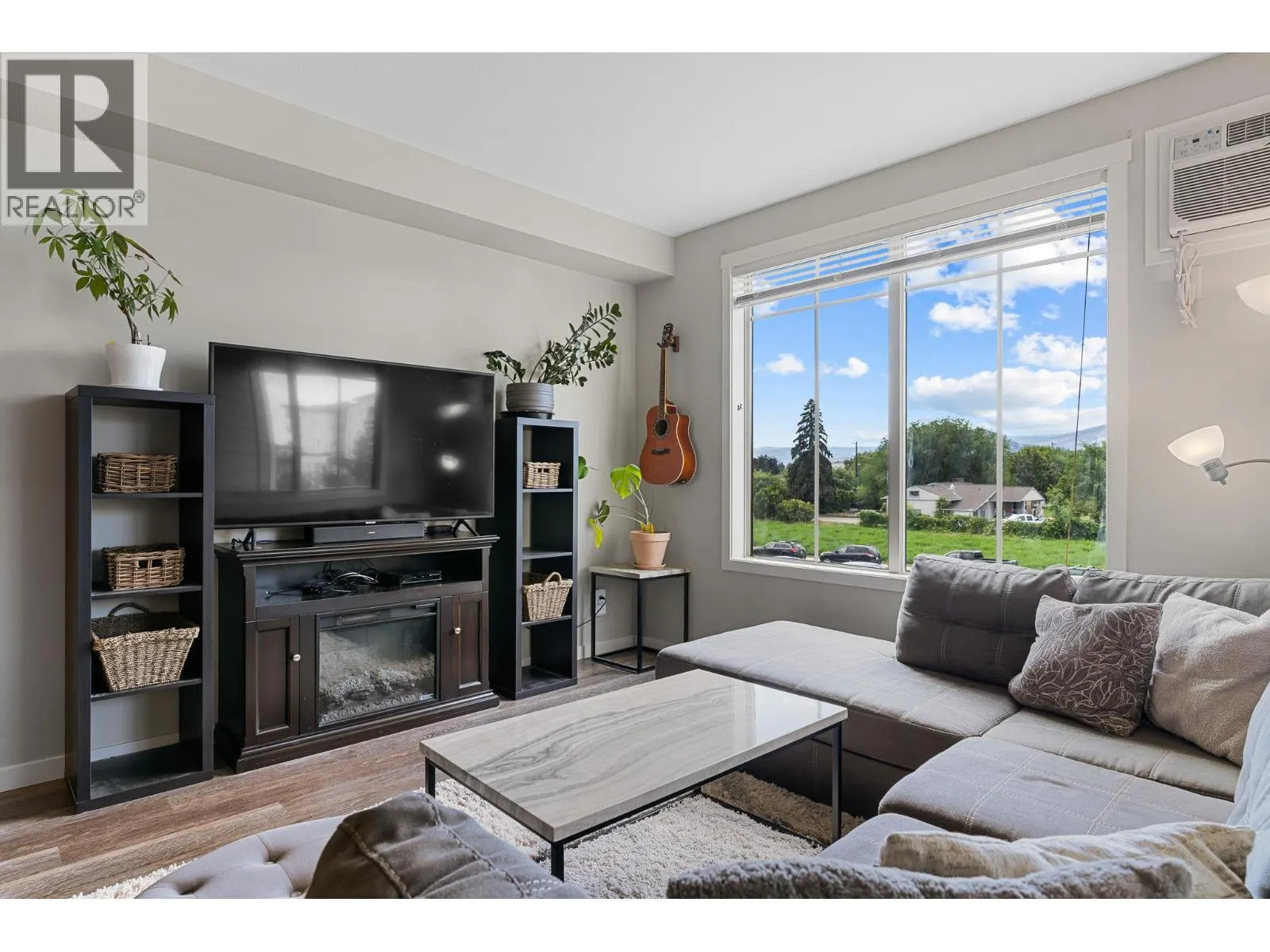 3731 Casorso Road Unit# 209